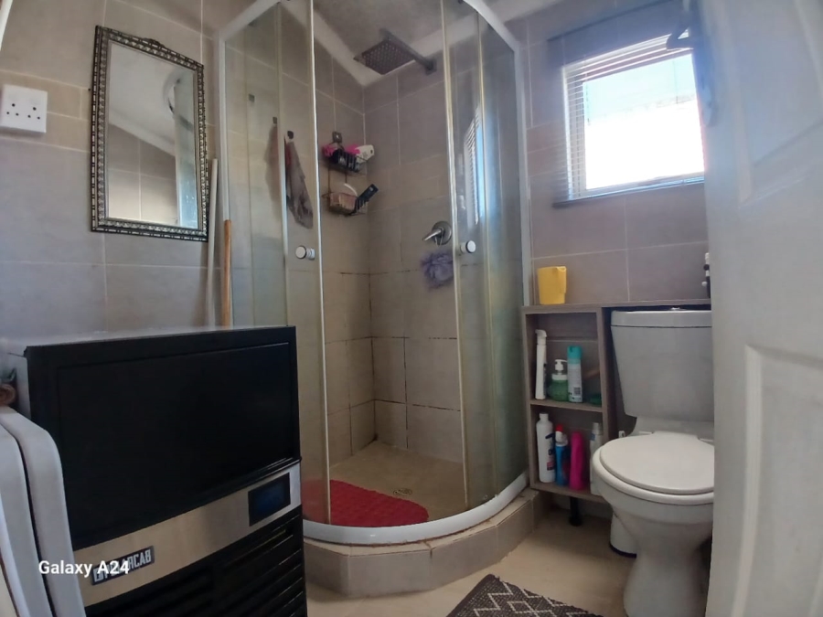 2 Bedroom Property for Sale in Mdantsane Eastern Cape